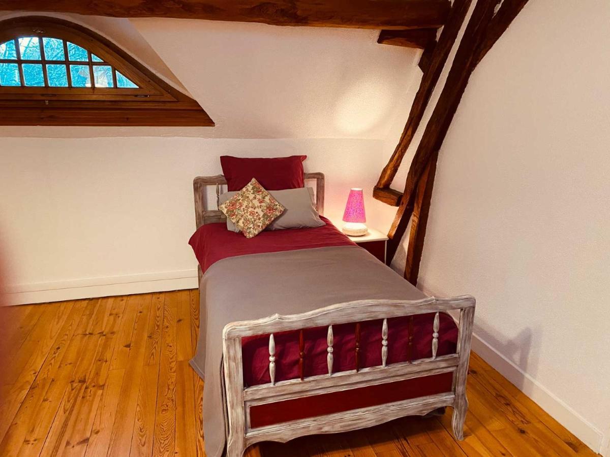 몽토우 Le Moulin De Pasnel B&B 외부 사진